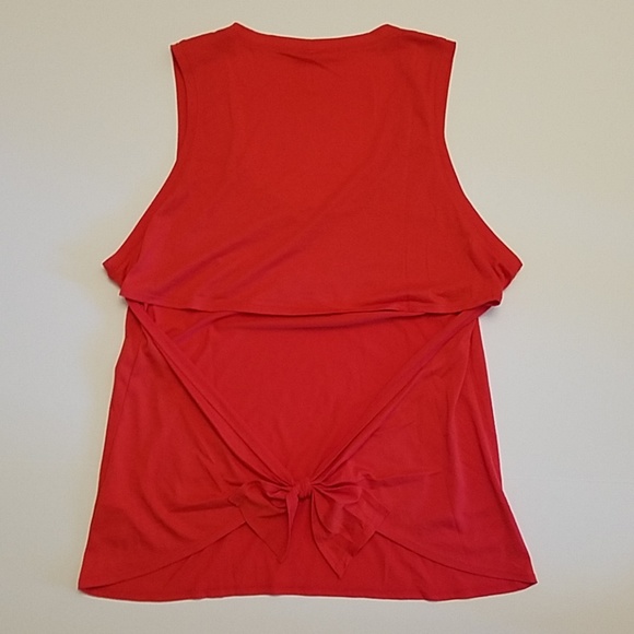 Fabletics, Mariela tank: Take a Bow - Picture 2 of 5